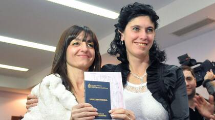 Desde la sanción de la ley de Matrimonio igualitario, ya hay más de 16.200 parejas homosexuales que dieron el "sí" en el registro civil