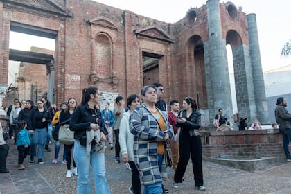 Desde los años 90, cuando comenzaron las visitas, el lugar ganó el apodo de Patio Catedral