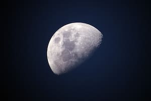 Qué tiene de especial el lado oculto de la Luna y en qué se diferencia de la cara visible