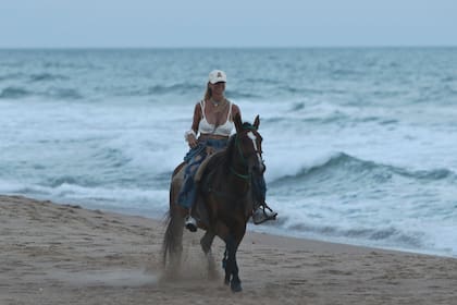 Desde que saltó a la fama siendo apenas una preadolescente, Nicole Neumann encontró en Punta del Este su lugar ideal para pasar las fiestas de fin de año y disfrutar del primer mes del año