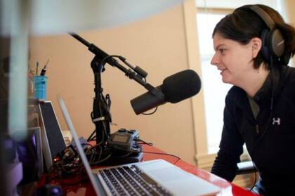 Desde su casa en EE.UU., Gwen Merz hace un podcast del movimiento FIRE sobre cómo vivir austeramente.
