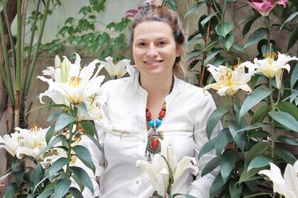 Desde su emprendimiento, Anette Flowers, Ana Monges está determinada, entre otras cosas, a que les perdamos el miedo a las orquídeas y descubramos la alegría de convivir con ellas.