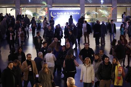 Desde su primera edición, La Noche de la Filosofía reúne multitudes en el CCK