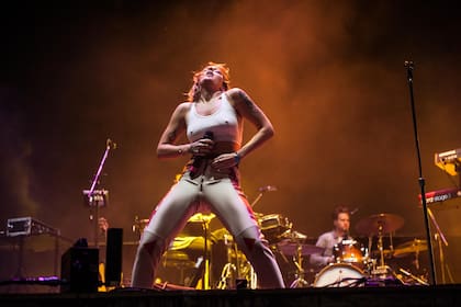 Desde Suecia, Tove Lo levanta la bandera de la "erección femenina"