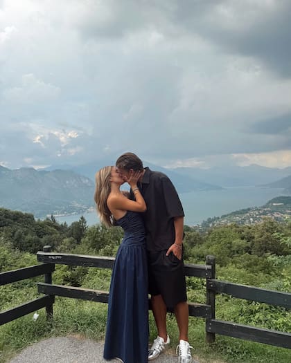 Desde viajes y momentos cotidianos, la pareja muentra varios momentos de su vida (Foto: @emmaramirezz_)