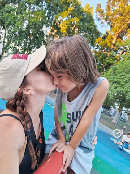"Deseaba muchísimo ser madre y se cumplió, lo estoy haciendo sola, no estoy con el papá, pero Dante me hace todo fácil"