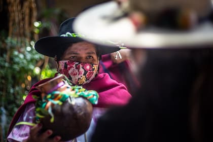 El carnaval es una fiesta típica del norte de Salta y de la Quebrada de Humahuaca y la Puna, este año los barbijos se sumaron al ritual