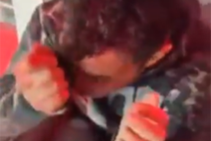 Desnudos, ensangrentados y pidiendo perdón: el video de los hinchas chilenos grabado por la barra de Independiente