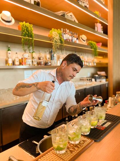 Despacho de caipirinhas en el bar del Grand Hyatt Río de Janeiro.