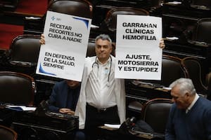 "Desperdiciar la enorme inversión realizada por el Estado en formación de recursos humanos, infraestructura y equipamiento, es ineficiencia", cuestionan ante las reformas