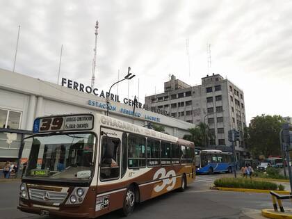 Despliegue de la Policía de la Ciudad en la villa Fraga, de Chacarita, por una ola de robos en las adyacencias