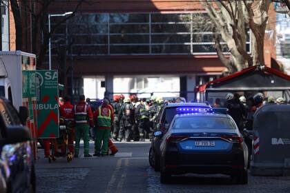 Despliegue policial en La Rural tras la amenaza de bomba