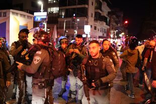 Despliegue policial en Tel Aviv tras el ataque. (Ilia Yefimovich/dpa)