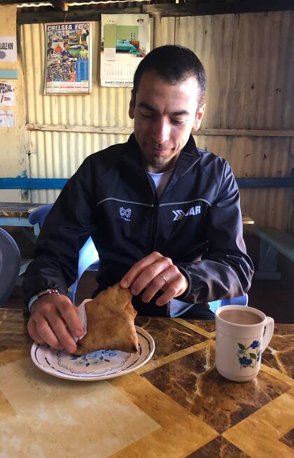 Después de entrenar, un típico desayuno de Iten. Simple y nutritivo.