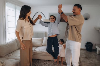 “Después de haber acompañado a los chicos estos
años, logré encontrar un equilibrio entre mi carrera y
mi tiempo con ellos. Me encanta verlos crecer” .