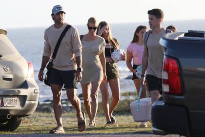 Despus de haber recibido el ao junto a su flamante esposo y sus tres hijas en Las Grutas, la modelo cumpli con el rito de pasar los primeros das de enero en Punta del Este