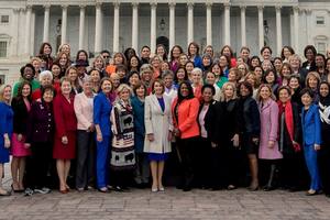 EE.UU.: Republicanos y demócratas, con récord de mujeres candidatas al Congreso