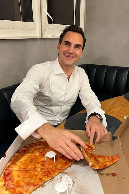 Después de la MET Gala 2023, Roger Federer fue a comer pizza