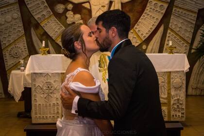 Después de la muerte de su padre ella decidió que no se quería casar por iglesia