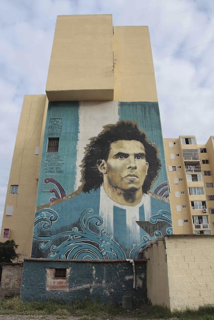 Después de la obra de Tevez, el artista y el futbolista se hicieron amigos.