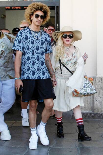 Después de los festejos, Madonna, Ahlamalik Williams y todo su séquito hicieron una excursión de un día a Lecce para conocer la ciudad.
