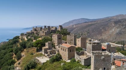 Después de que Esparta fuera saqueada, los tsakonianos sobrevivieron en unas pocas aldeas montañosas aisladas al este