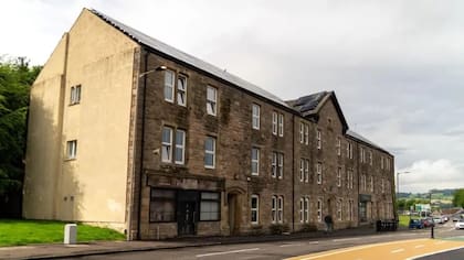 Después de su exilio, Haney se mudó a Lower Bridge Street, a tiro de piedra de la finca Raploch