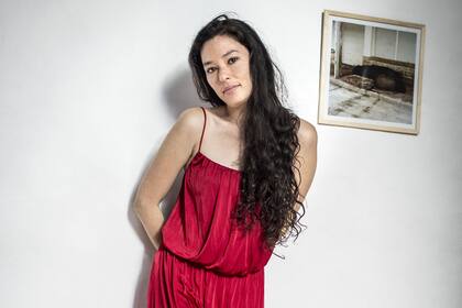 Después de una década en México, Corina volvió para grabar su debut solista.