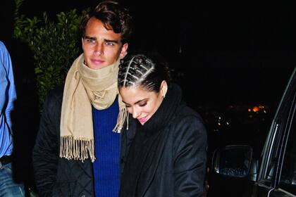 Después del show fueron a comer a Dandy, en Núñez, con la familia de ella y un grupo de íntimos. Martina y Pepe, que cuando sus estudios se lo permiten es modelo, se conocieron cuando ella lo eligió para participar en el video de “Great Escape”.