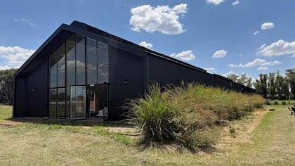 Destilería Brigtfield, ubicada en Carlos Keen