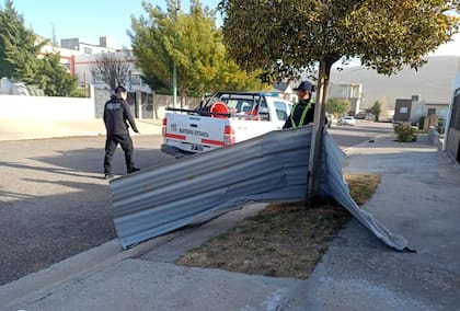 Destrozos en Comodoro Rivadavia por un fuerte temporal de viento