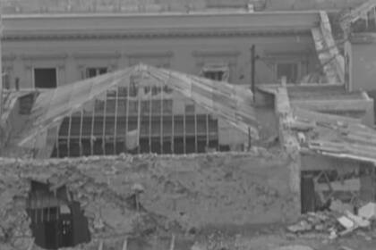 Destrozos en el techo de la Casa Rosada