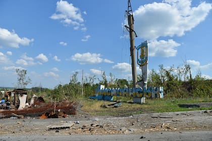 Destrucción causada por los combates en los alrededores de la ciudad de Severodonetsk, en Lugansk 