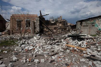 Destruccin en el pueblo de Ruska Lozova por los bombardeos rusos. (Tyler Hicks/The New York Times)