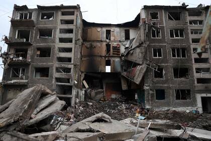 Destrucción en Selydove, en la región de Donetsk, tras un ataque ruso. (Anatolii STEPANOV / AFP)