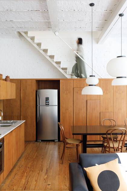 Detalles de un PH remodelado por los arquitectos Matías Beccar Varela y Ariana Werber