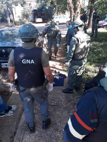 Detención de presuntos traficantes de armas que proveen de fusiles y pistolas a los narcos brasileños en la Triple Frontera