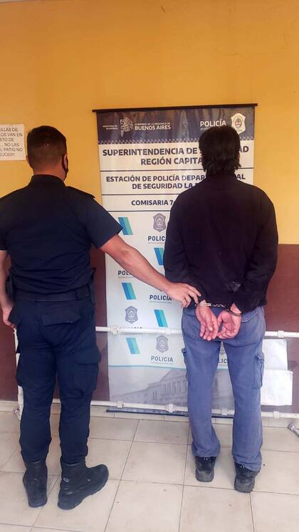 Detenido por mantener cautivas desde 2018 a una mujer y a su hija en la localidad de Abasto, La Plata