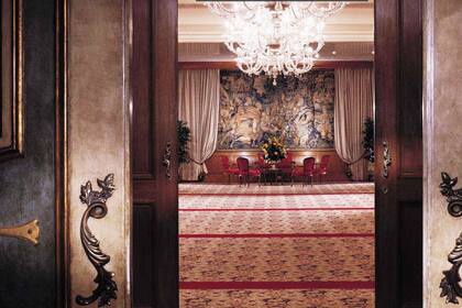 Detrás de los edificios históricos se esconden siglos de historias marcadas en su decoración