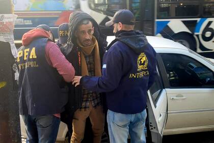 Detuvieron a un ladrón chileno buscado en Alemania por robar monedas de oro