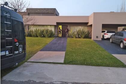 El jefe de la barra brava de Rosario Central fue detenido en su casa de un country de las afueras de la Ciudad de Rosario