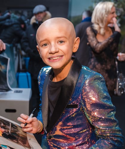 Dexter es quien interpreta a Egg