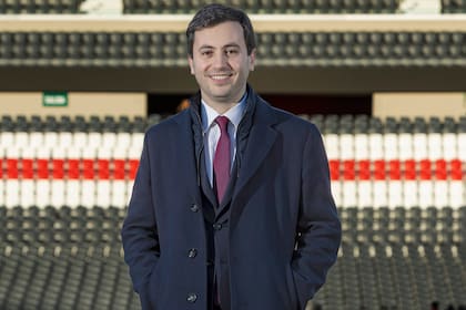 Di Carlo en el Monumental, durante la campaña que lo llevóa la presidencia