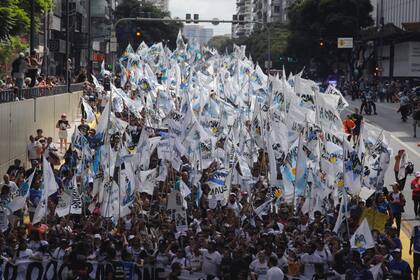 La Cámpora y otras organizaciones marchan a la Plaza de Mayo