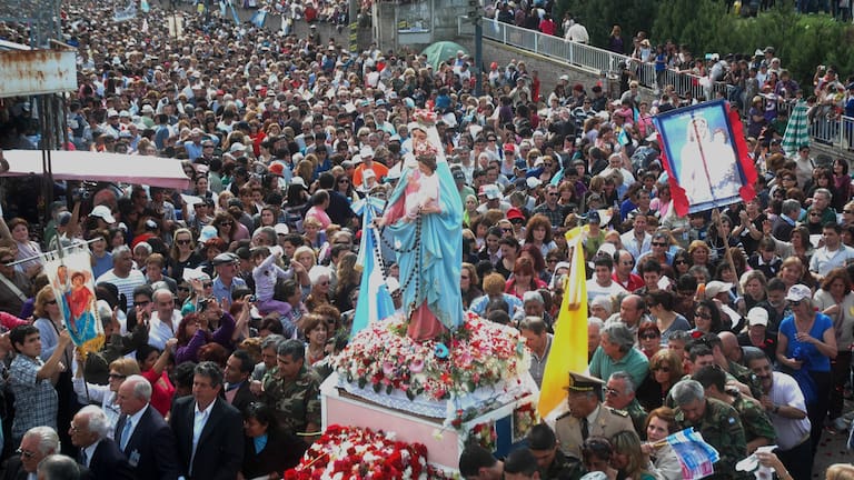 Nuestra Señora del Rosario de San Nicolás: historia, apariciones, mensajes y milagros de una advocación mariana reconocida Se cumplen 39 años de la aparición de la Virgen de San Nicolás: ¿cuál es su historia? - LA NACION
