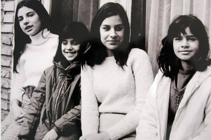 Diana, Beatriz, Estela y Marina Oesterheld
