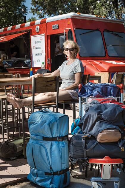 Diana Lookar, en uno de los hits de El Palomar: un food truck de propuesta accesible, acorde a las compañías low cost que usan este aeropuerto