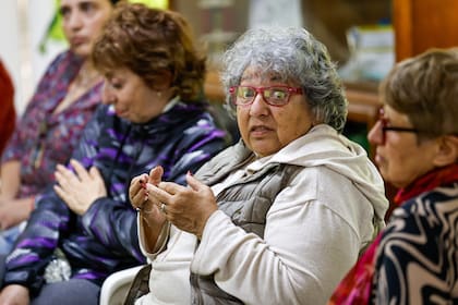 Diana, mamá de una joven de 31 años con psicosis y esquizofrenia, está a cargo de su nieto de 7