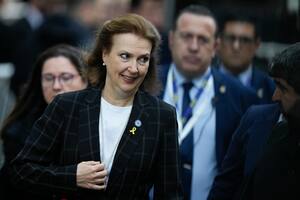 Diana Mondino en la ceremonia por el 30 aniversario del atentado a la AMIA (Foto AP/Natacha Pisarenko, Archivo)