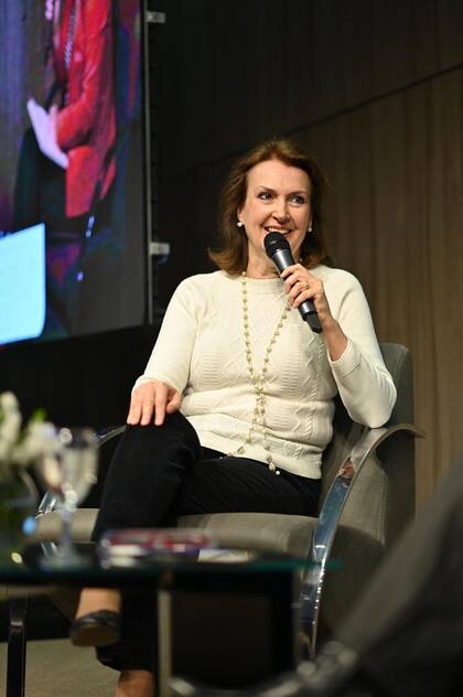 Diana Mondino es candidata a diputada nacional libertaria, pero su nombre suena para canciller si gana Milei.